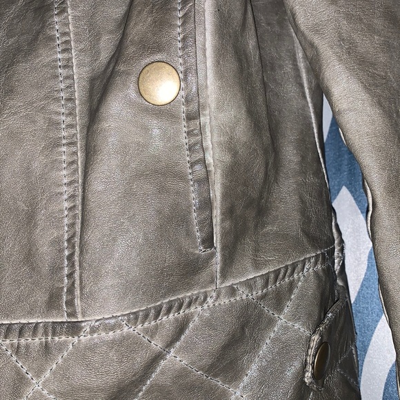Faux leather Bomber jacket - Picture 2 of 4
